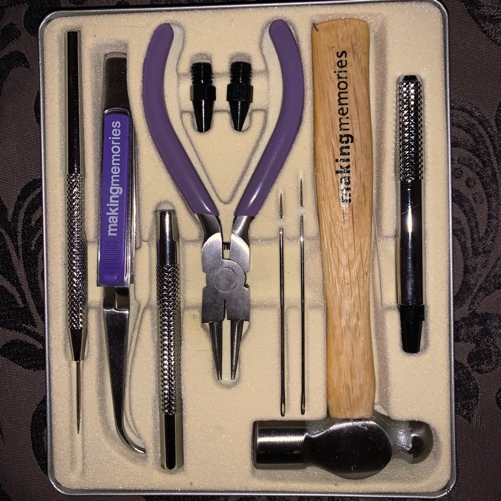 Scrap booking tools